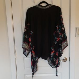 Black Floral Kimono S / M Flying Tomato